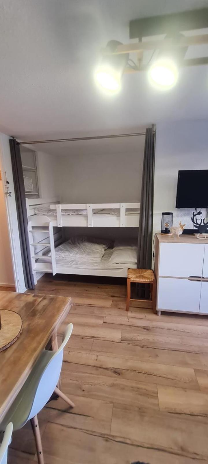 Le Flocon-Studio Cabine-Balcon 4-6 Pers A 100M Des Pistes Шамрус Екстериор снимка
